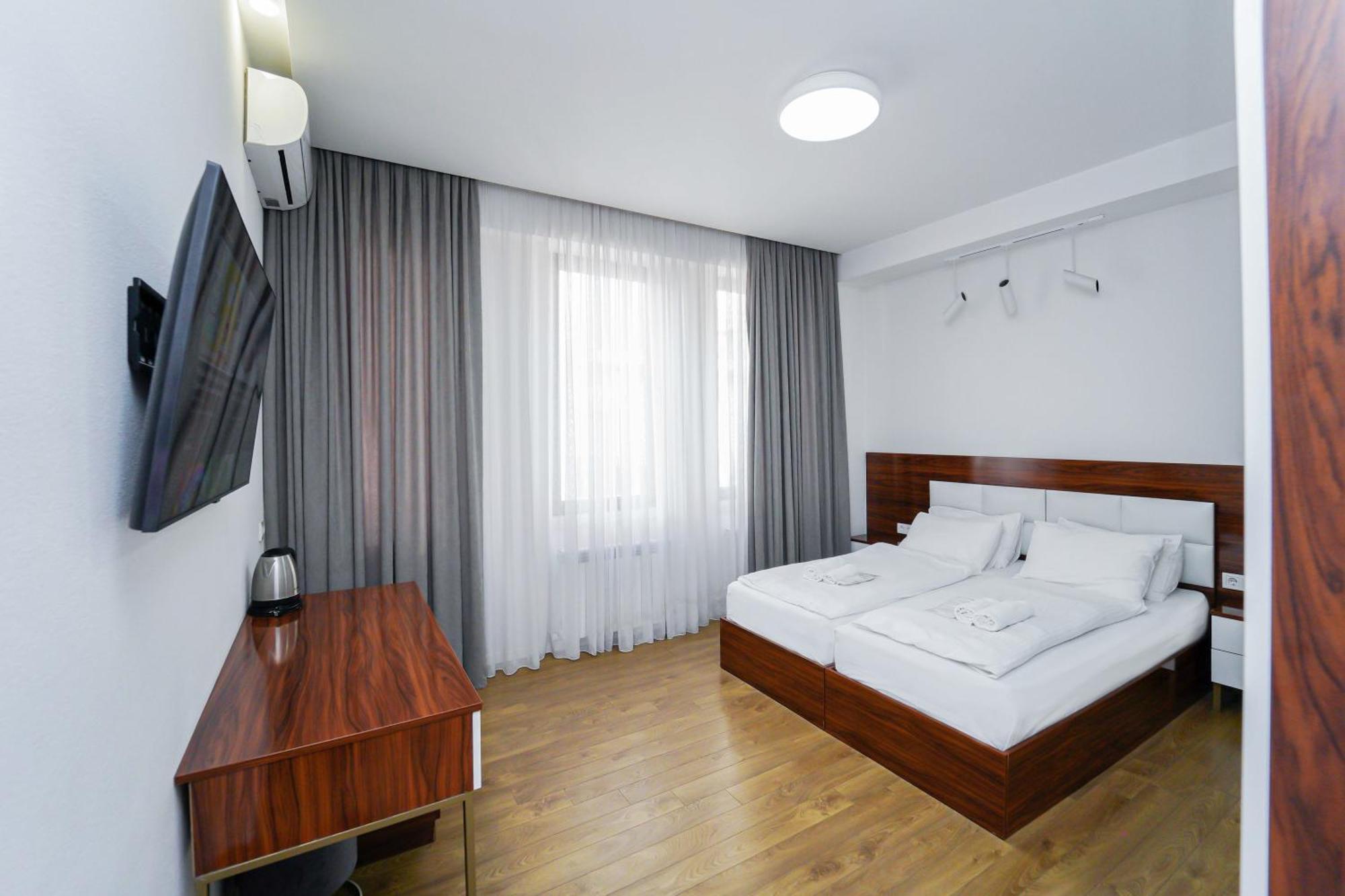 Hotel Type Rooms On Avenue Melikishvili, City Center Tbilisi Exterior foto